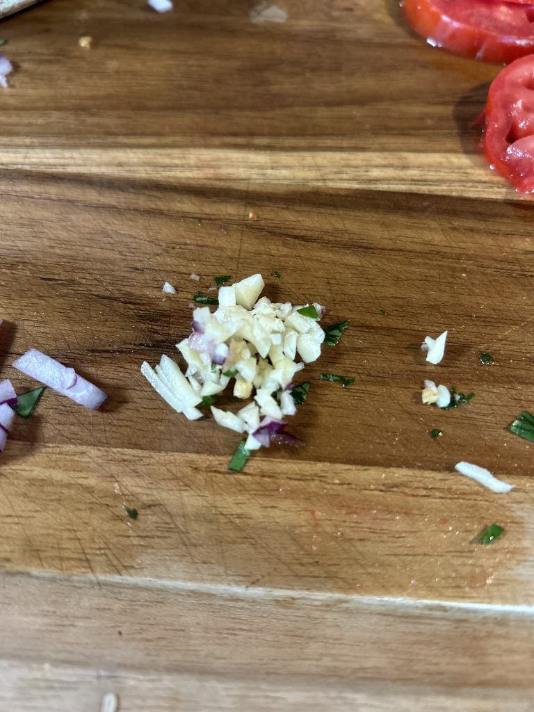 chopped garlic